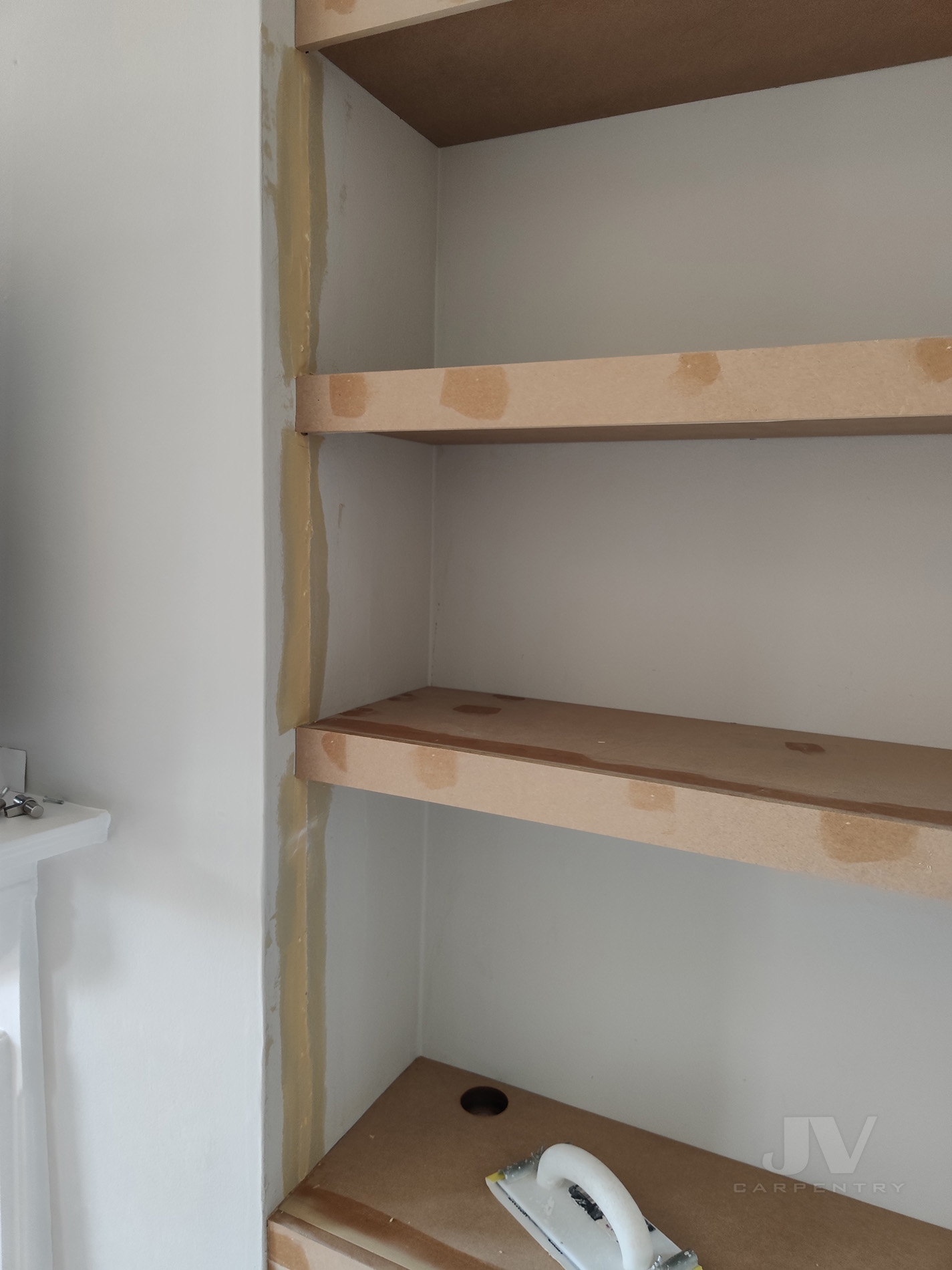 filling the chimney breast lights in shelves