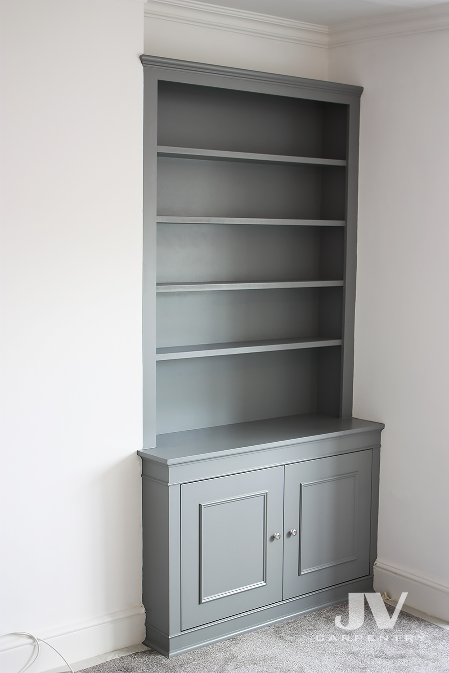 Custom colour Alcove bookshelves