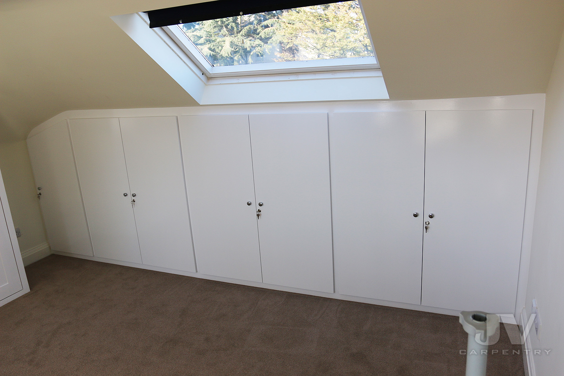 Attic eaves storage deals