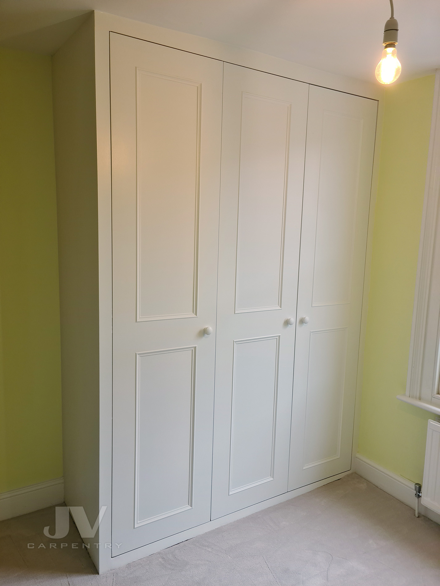 wardrobe for small bedroom