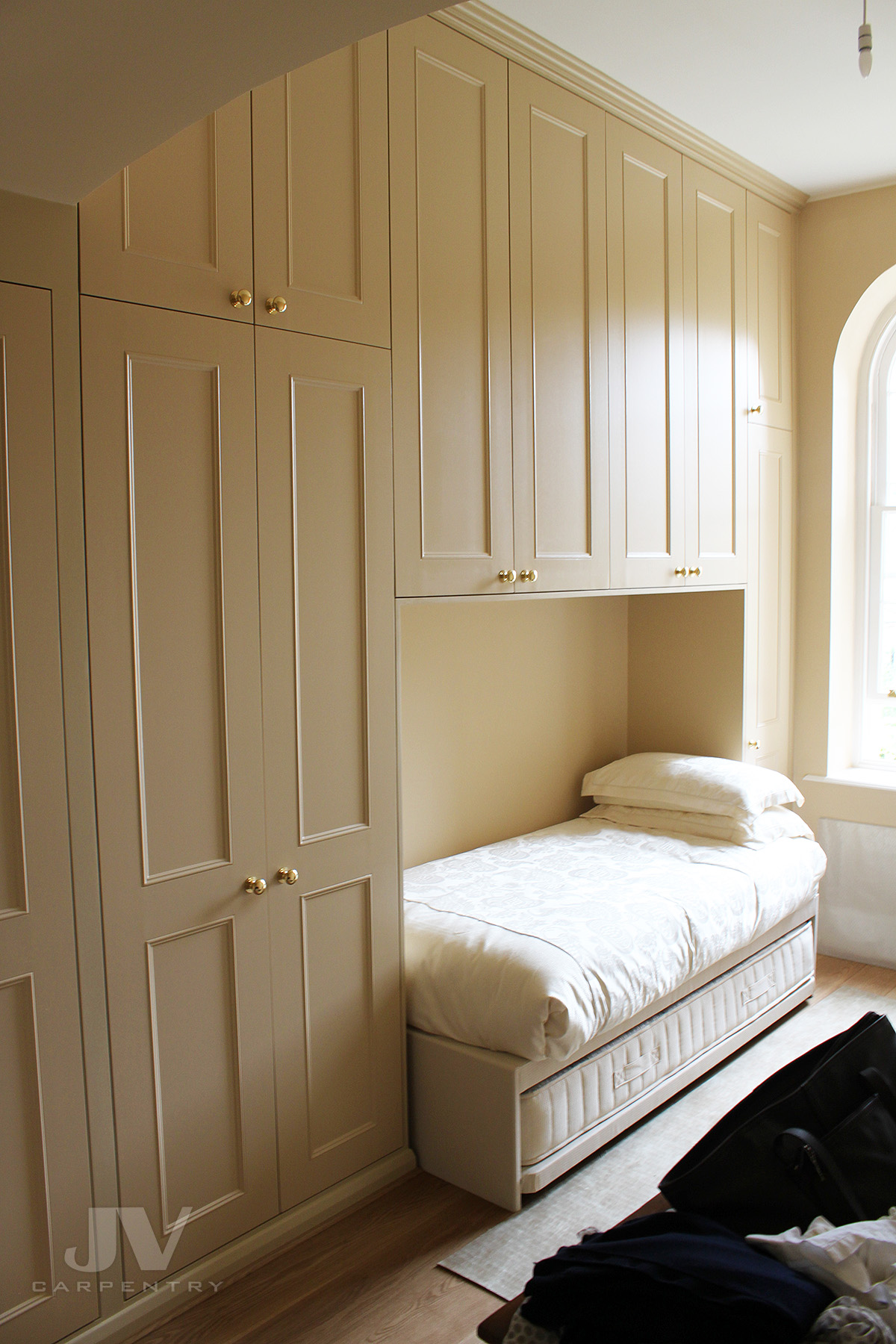 12 Fitted Wardrobes Over Bed Ideas For Your Bedroom Jv Carpentry 12 Fitted Wardrobes Over Bed Ideas For Your Bedroom Jv Carpentry