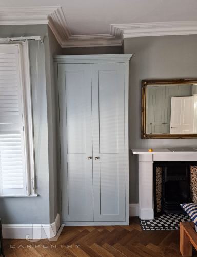 Bedroom-Fitted-wardrobe-alcove-2