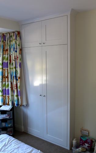 MDF alcove wardrobe