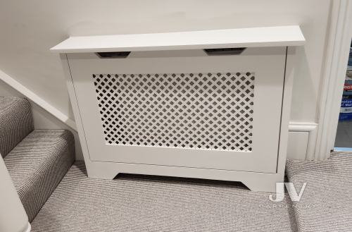Fitted radiator cover
