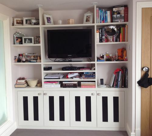 Bookcase built around radiator