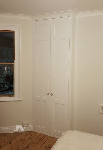 bespoke alcove wardrobe