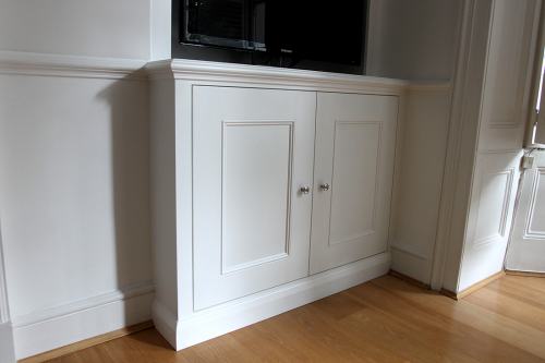 alcove cupboard