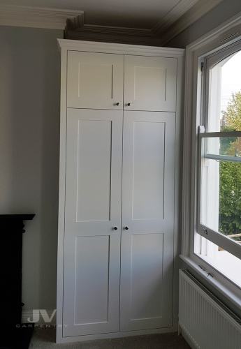 bespoke alcove built-in wardrobe