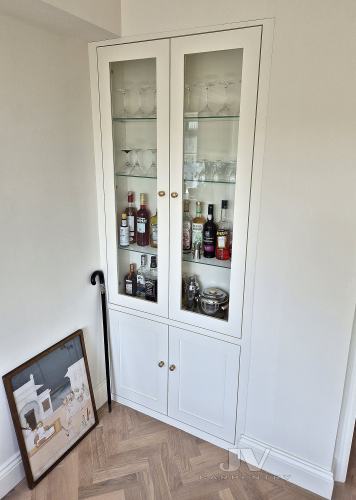 cupboard-with-glass-doors