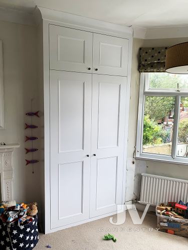 Traditional alcove fitted wardrobes, Wimbledon (left alcove)