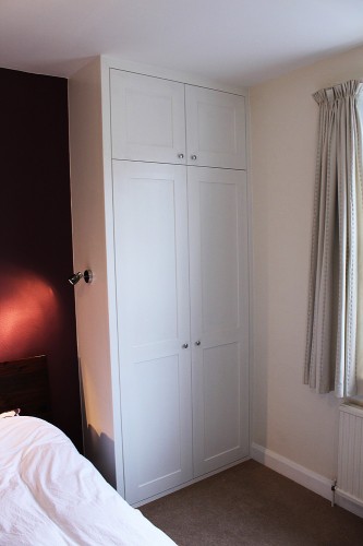 Alcove shaker wardrobe