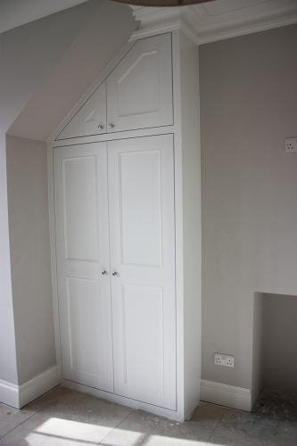 shaker beaded wardrobe with slope